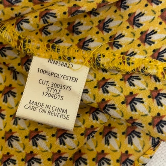 Max Studio flutter sleeve printed blouse, size S - Picture 6 of 7